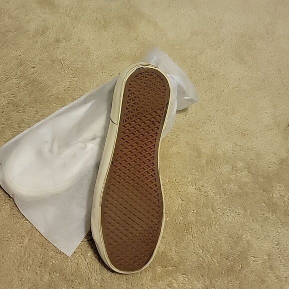 New Rebublic White Canvas 12.5 - Picture 3 of 5